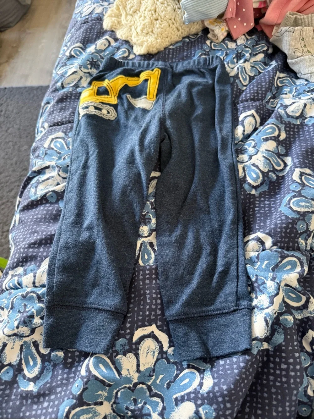 Boys sweatpants and pants bundle